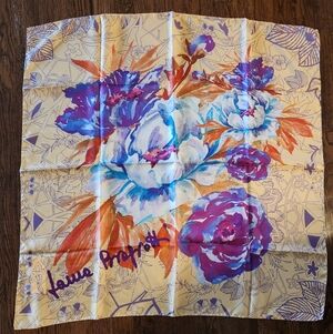 Laura Biagiotti NWT 100% silk scarf flower pattern